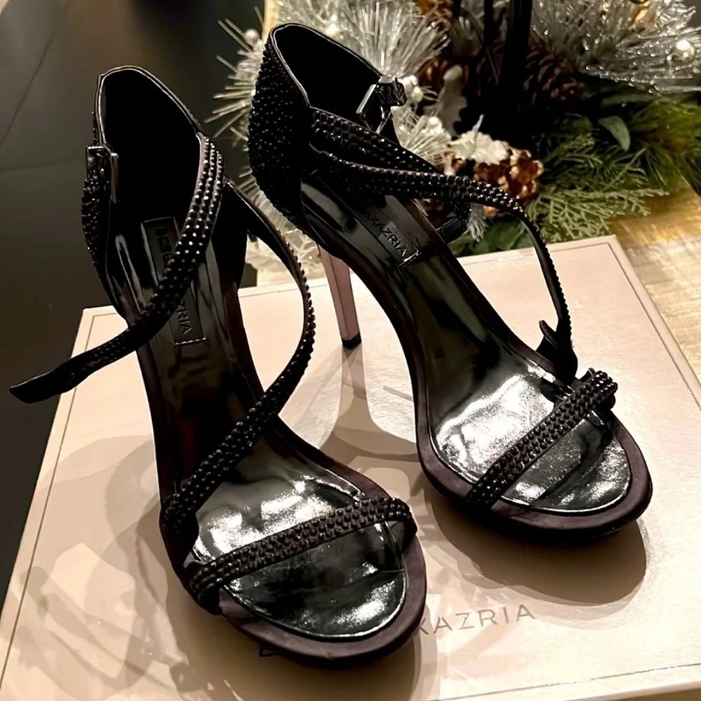 GORGEOUS BLACK SATIN BCBGMAXAZRIA STUDDED SANDALS W SILVER HEEL size 6.5